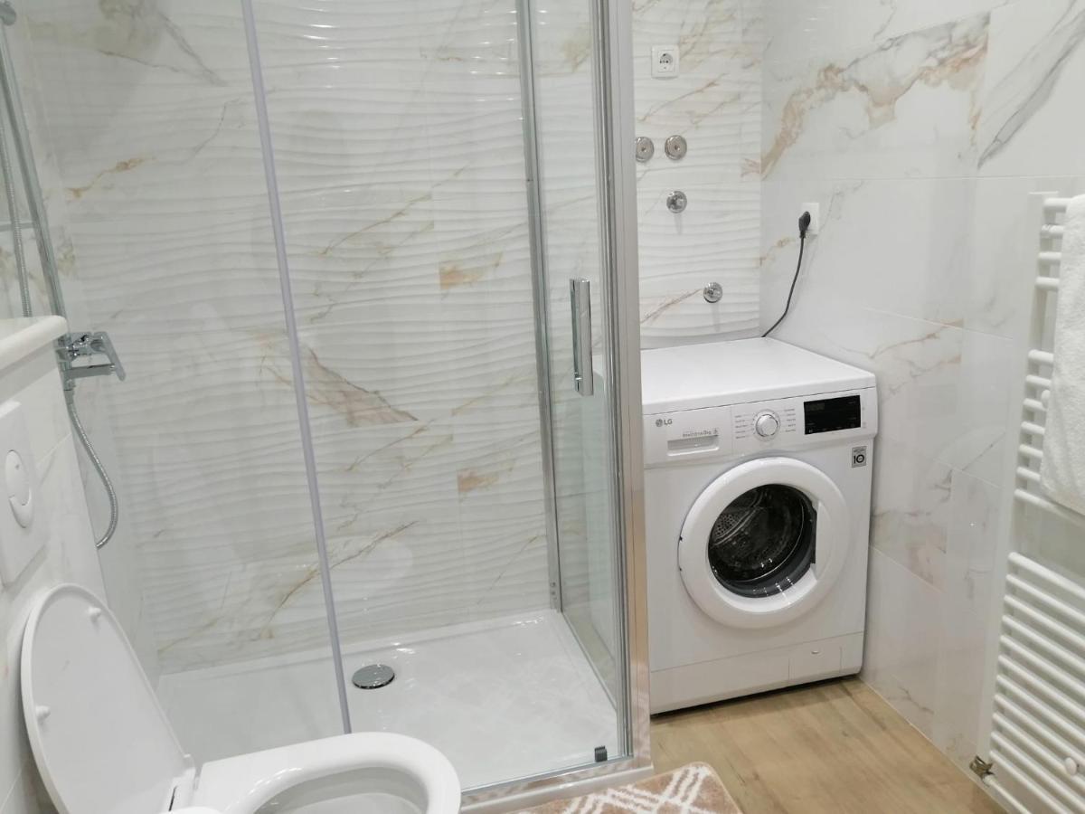 Apartmani Marivo Baska Voda Bagian luar foto