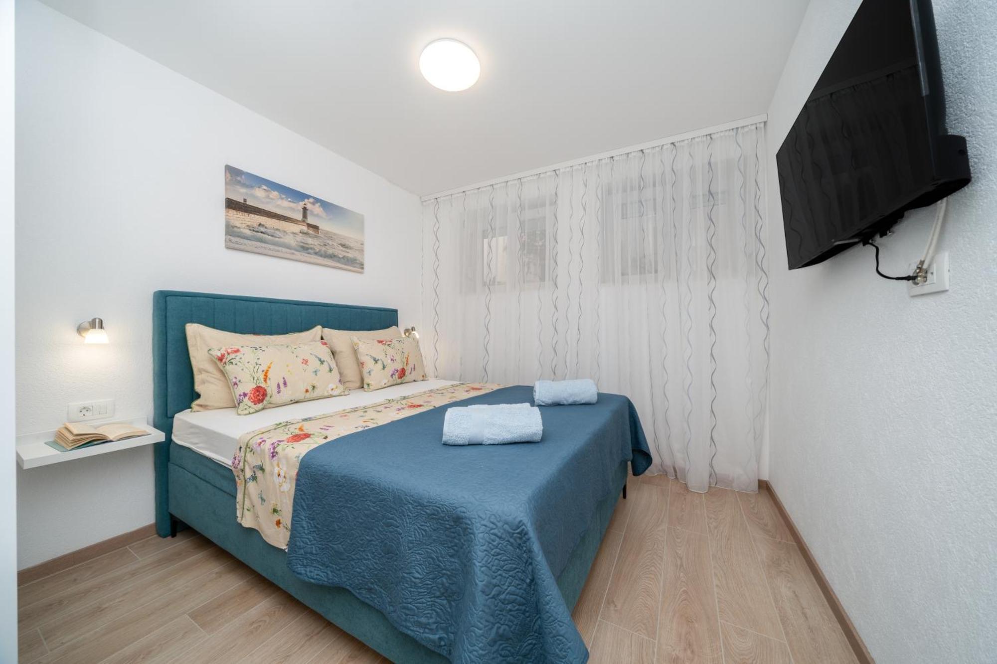 Apartmani Marivo Baska Voda Bagian luar foto